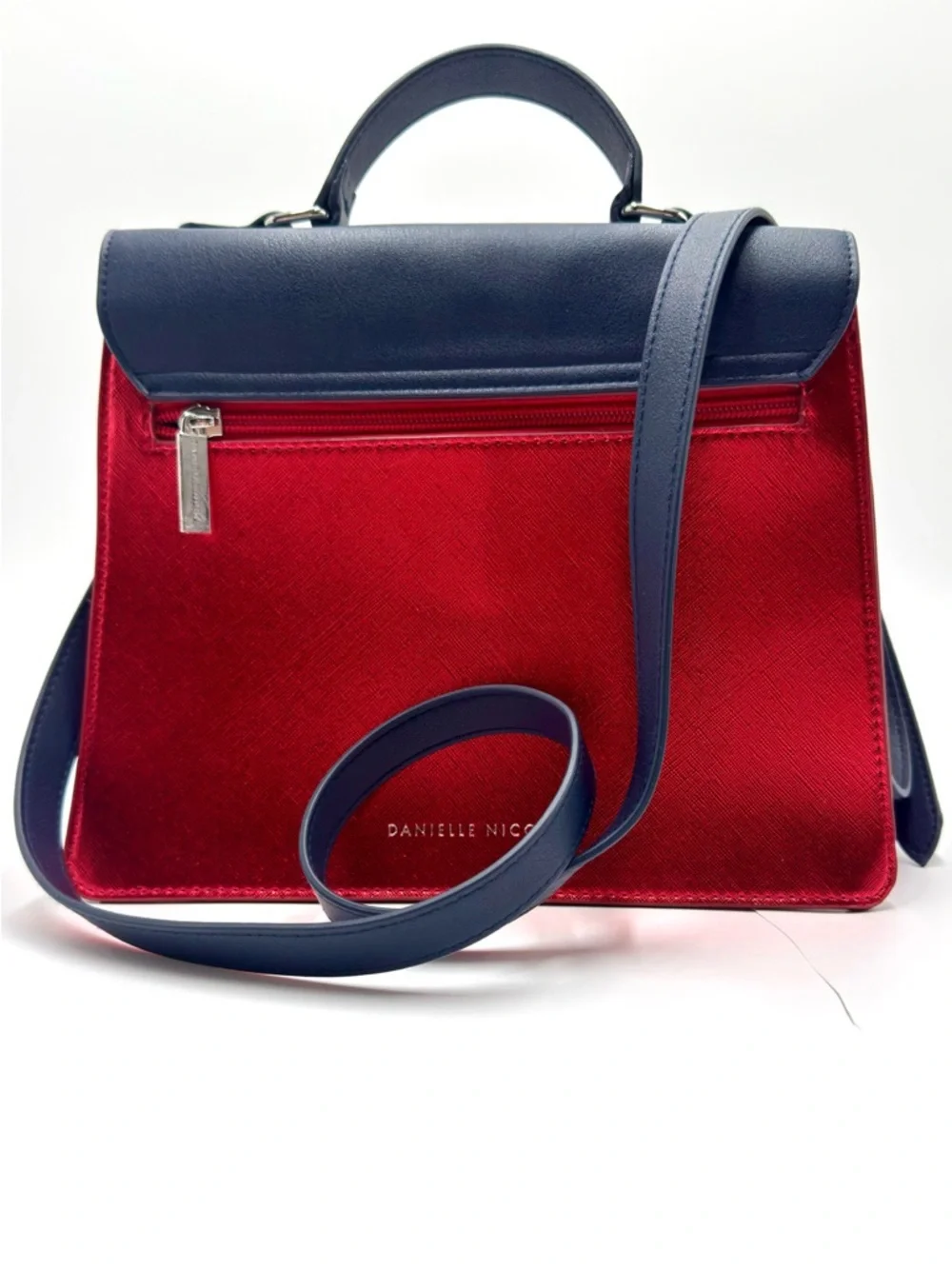 Danielle Nicole Disney Marvel Captain America Vegan Leather Handbag Crossbody - Picture 4 of 13